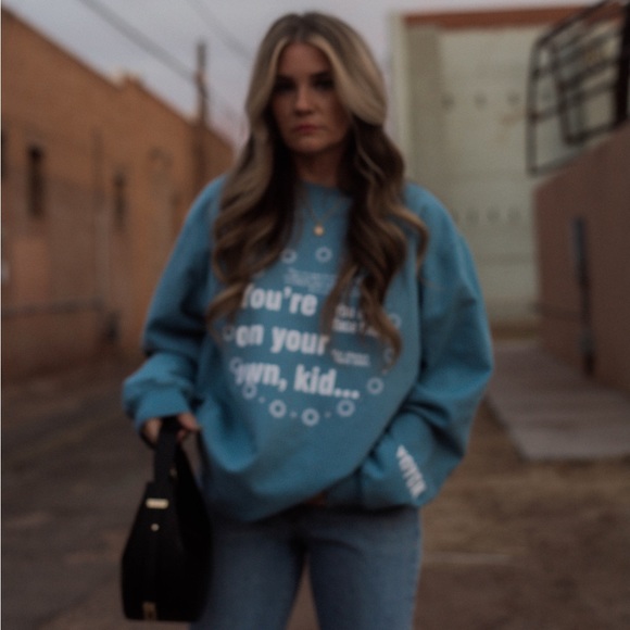 Crewneck sweatshirt with Lyrics from Taylor Swift song - You’re On Your Own, Kid - Picture 2 of 5